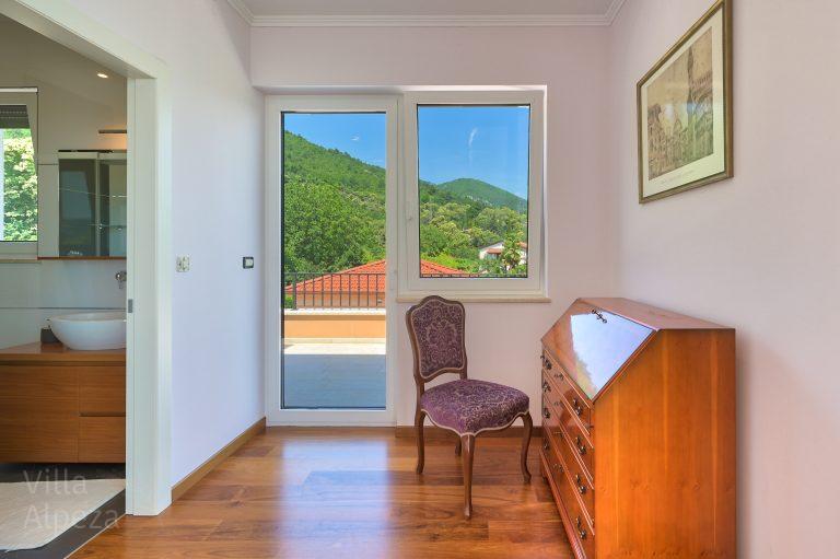 Luxury vacation villa Alpeza